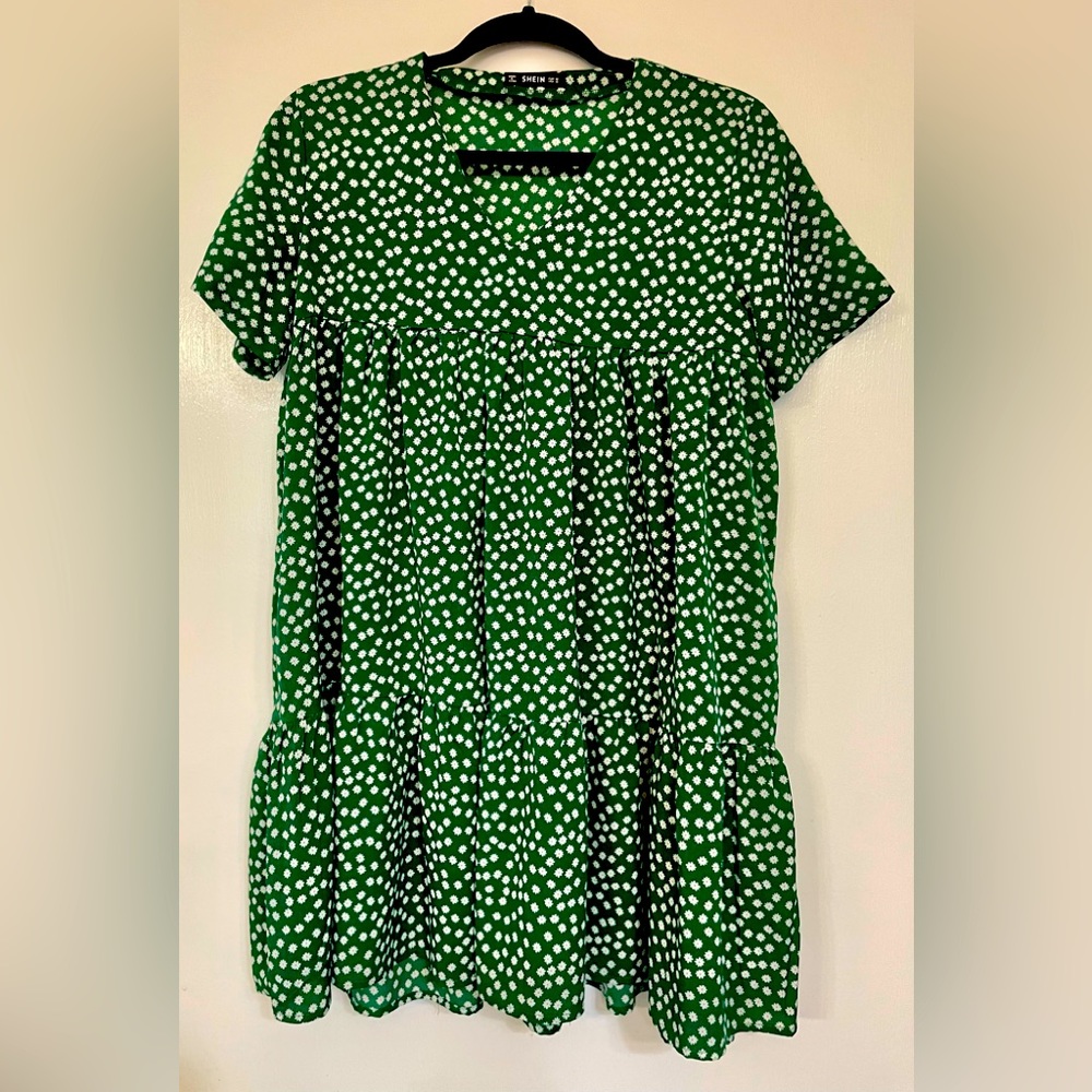 Shein brand XS green with white print, short sleeve, V neck and ruffle hem dress